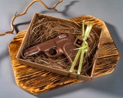 Шоколадные фигуры "Пистолет",  90г
